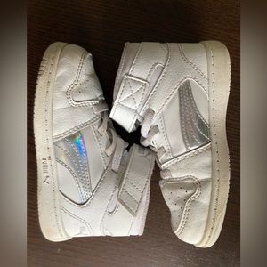 Puma Toddler Size 7 White Hightop Sneakers